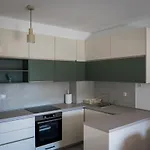 Διαμέρισμα Sara *
